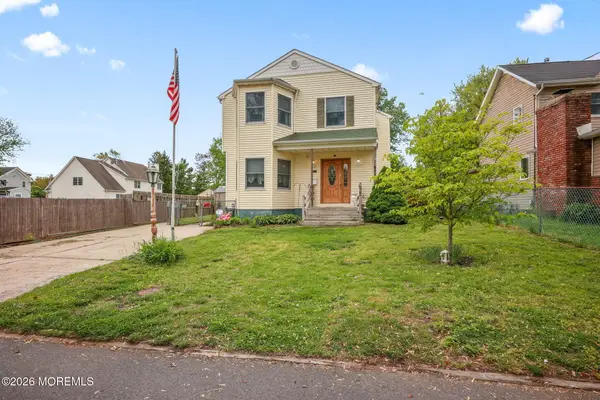 156 Myrtle Avenue, Belford, NJ 07718