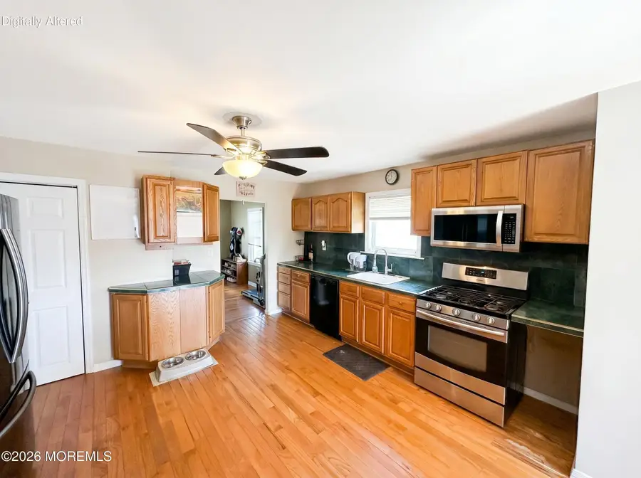 37 Boehmhurst Avenue, Sayreville, NJ 08872 - #2