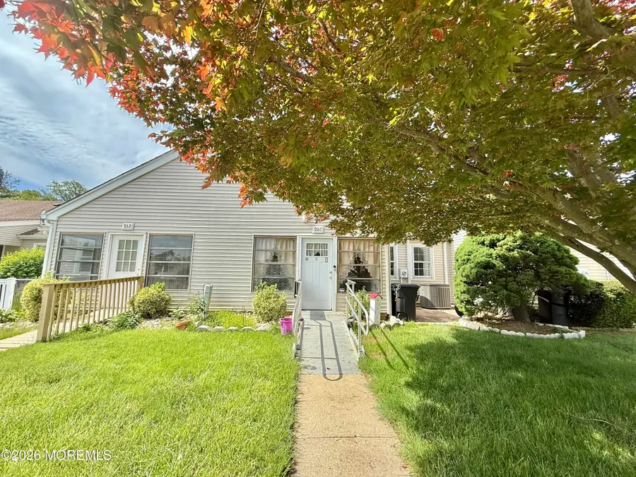 93 Halls Croft Road #C, Freehold, NJ 07728 - #3