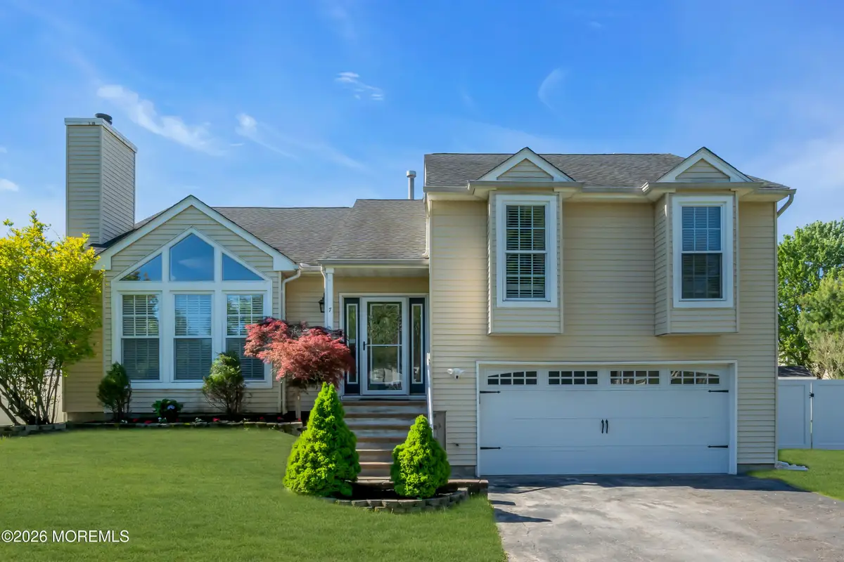 7 Lindner Lane, Howell, NJ 07731 - #1