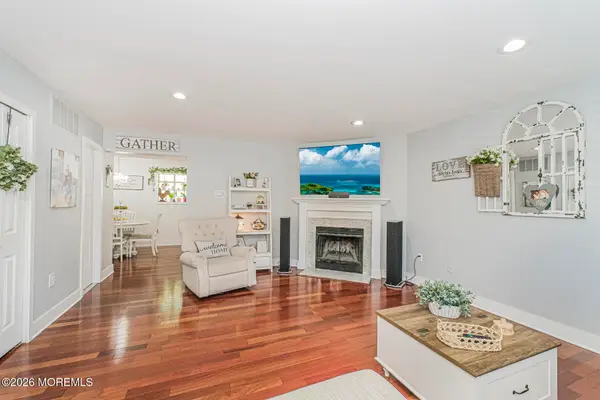 4 Shilling Way, Jackson, NJ 08527