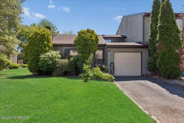 107 Bowne Court #35, Matawan, NJ 07747