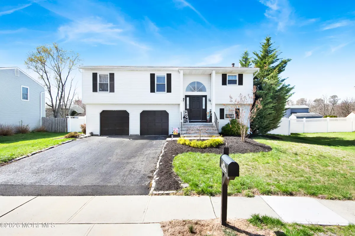 19 Peachstone Road, Howell, NJ 07731 - #1