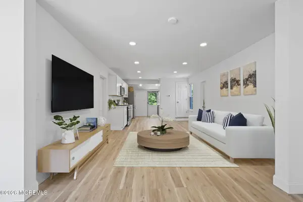 310 East Road, Belford, NJ 07718