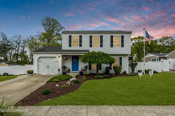 57 Concord Circle, Howell, NJ 07731