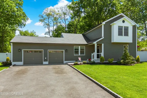 19 Acker Drive, Middletown, NJ 07748