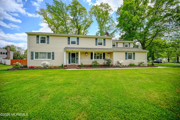 40 Woodstock Place, Freehold, NJ 07728