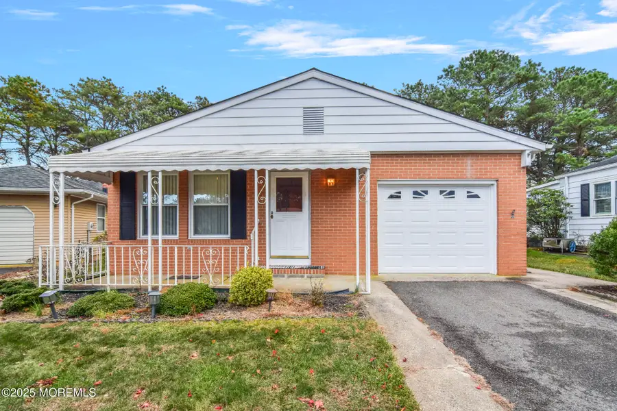 6 Villa Bella Court, Toms River, NJ 08757 - #2