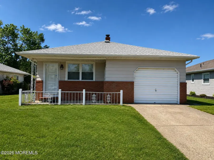 47 Castle Harbor Drive, Toms River, NJ 08757 - #2