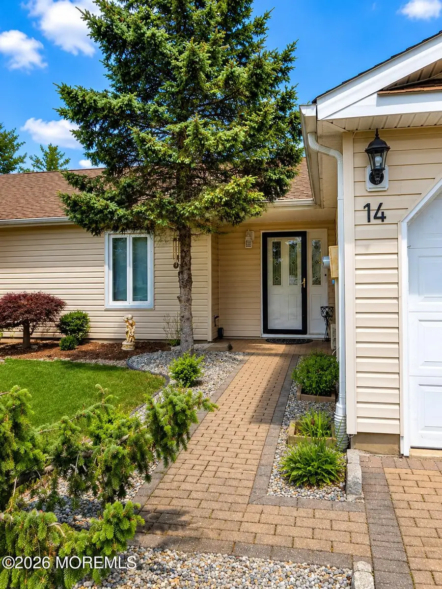 14 Monterey Lane, Manalapan, NJ 07726 - #3