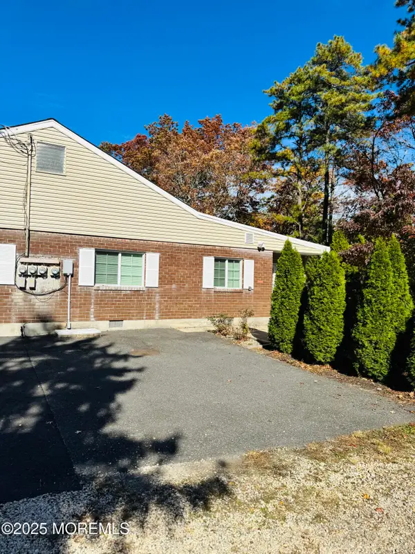 12 Willow Street #D, Toms River, NJ 08757