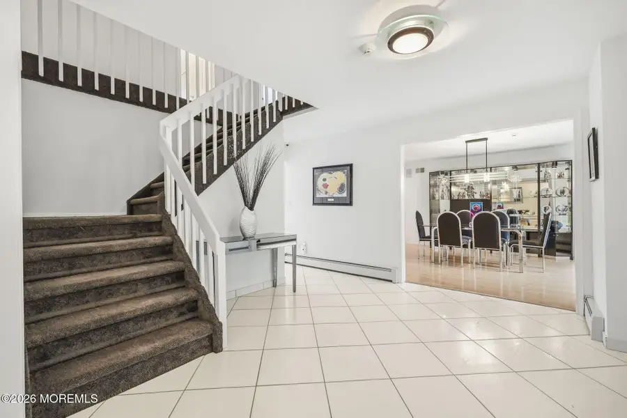 5 Emmons Court, Marlboro, NJ 07746 - #3