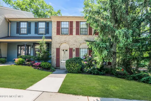242 Perth Hill Court, Aberdeen, NJ 07747