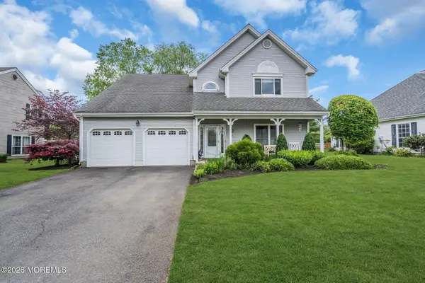31 Society Hill Way, Tinton Falls, NJ 07724