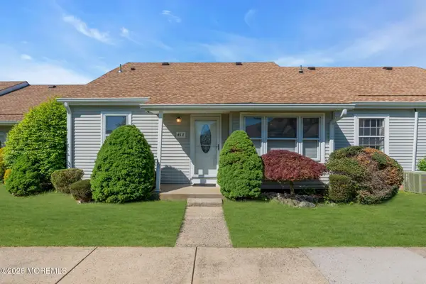 43 Piazza Correale #E, Freehold, NJ 07728