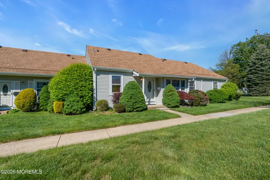 43 Piazza Correale #E, Freehold, NJ 07728 - #2