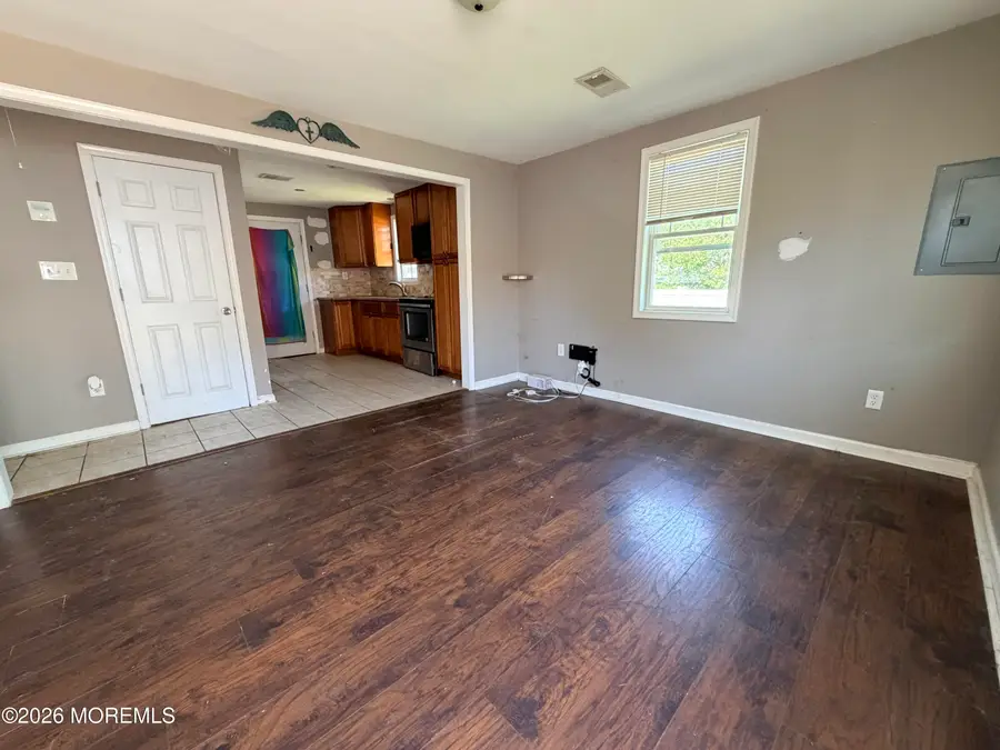 11 Forest Place, Keansburg, NJ 07734 - #3