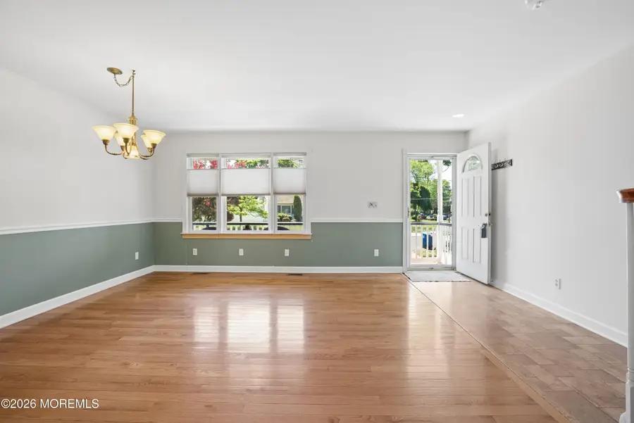 83 Wilson Circle, Red Bank, NJ 07701 - #3