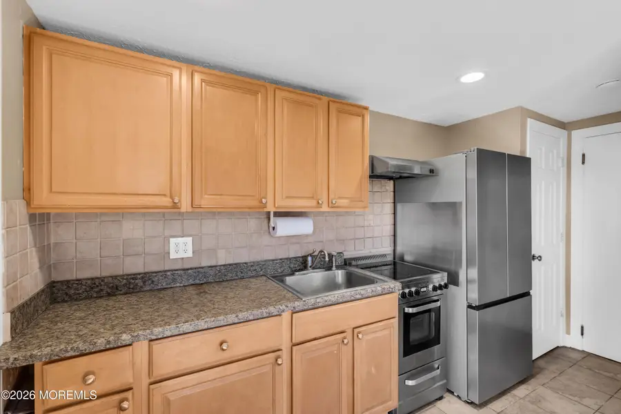 17 Leroy Place #2B, Red Bank, NJ 07701 - #2