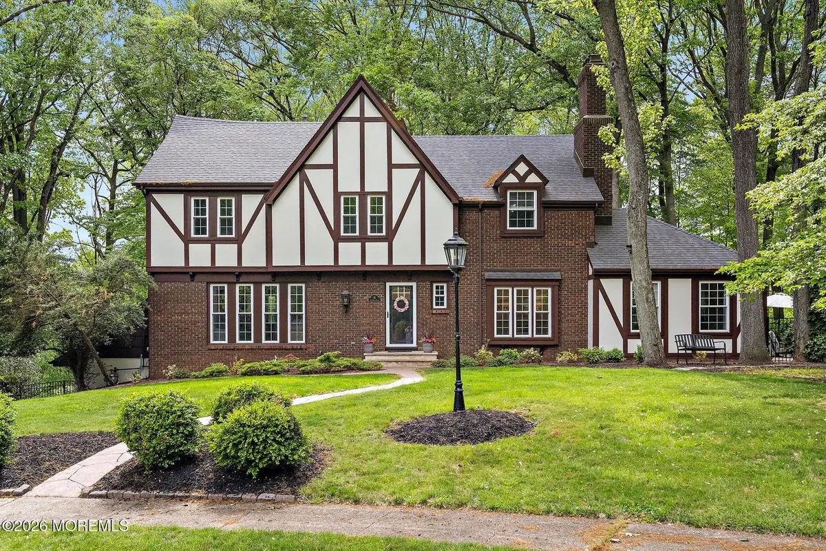 18 Lefferts Court, Middletown, NJ 07748 - #1