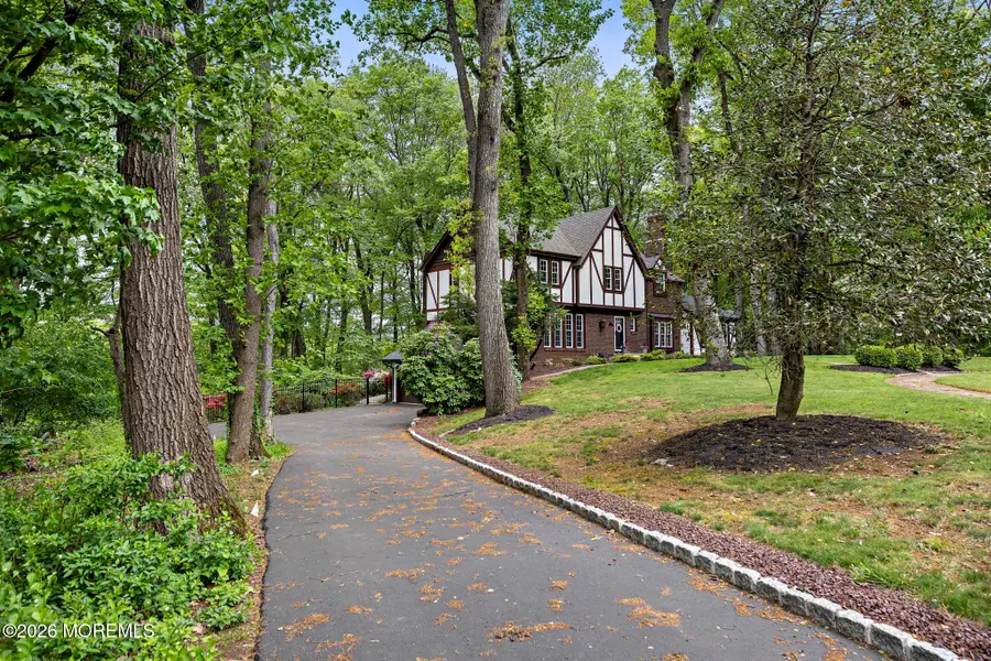 18 Lefferts Court, Middletown, NJ 07748 - #2