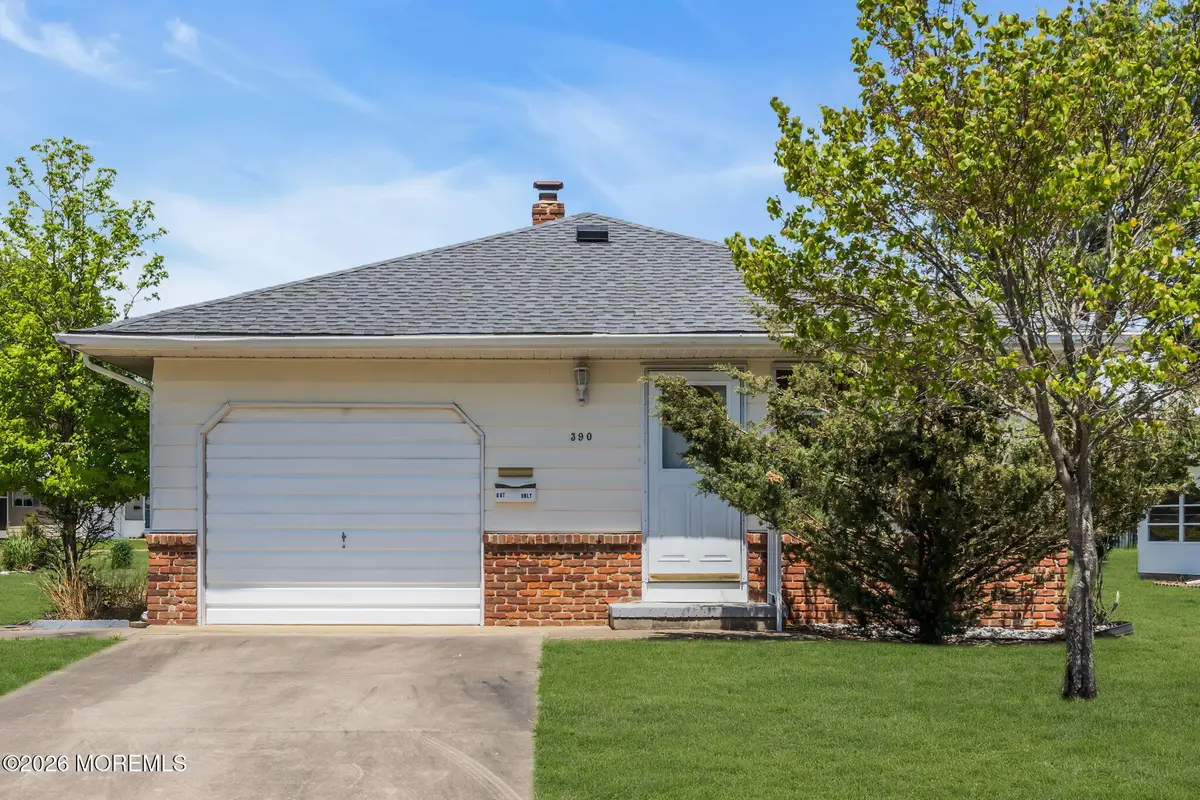 390 Saint Thomas Drive, Toms River, NJ 08757 - #1