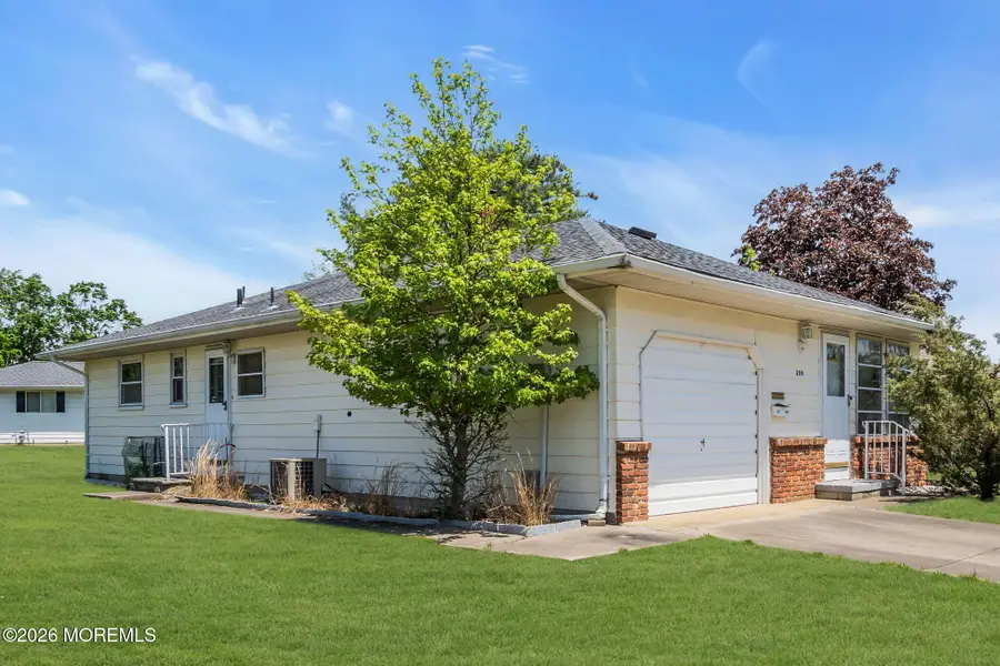390 Saint Thomas Drive, Toms River, NJ 08757 - #3