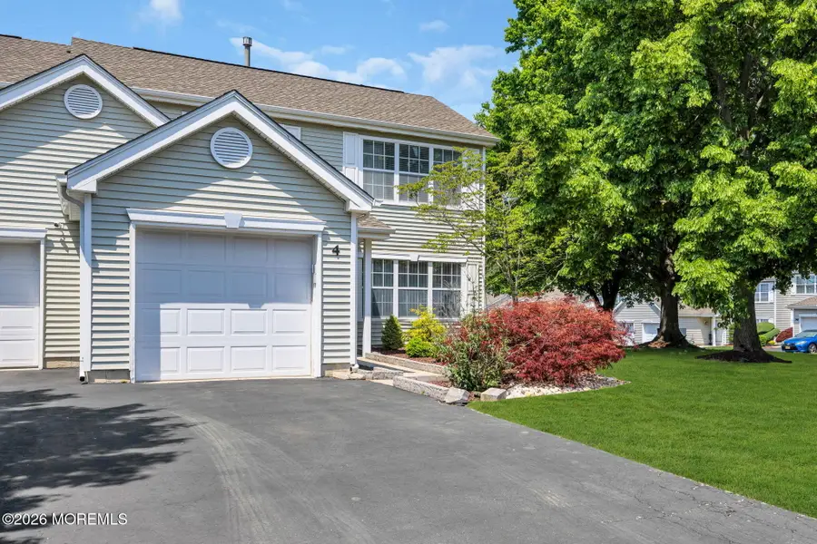 4 Aspen Lane, Freehold, NJ 07728 - #2