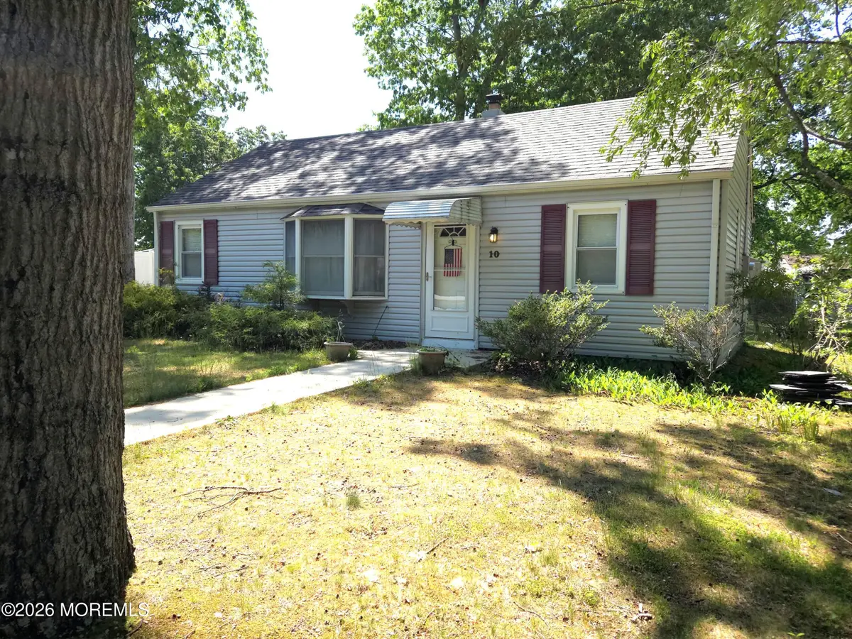 10 Woodland Drive, Howell, NJ 07731 - #1