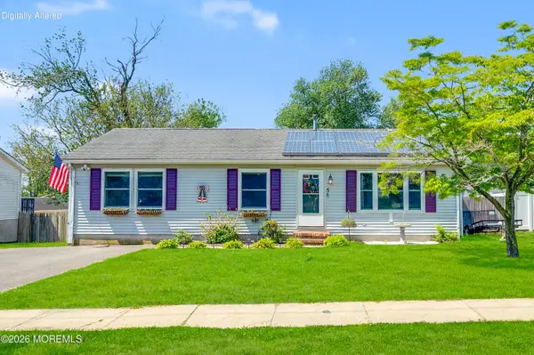 5 Tilton Avenue, Toms River, NJ 08757