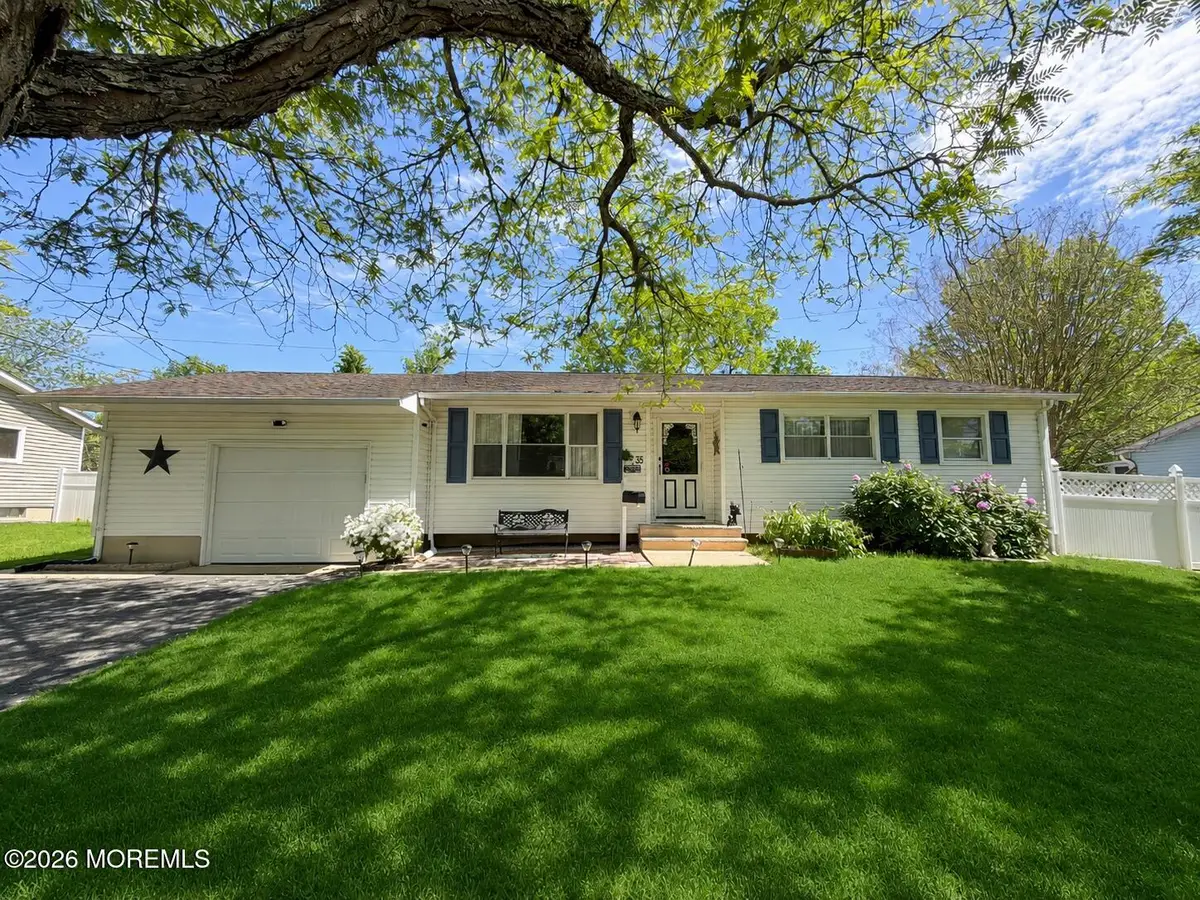 35 Drexel Drive, Jackson, NJ 08527 - #1