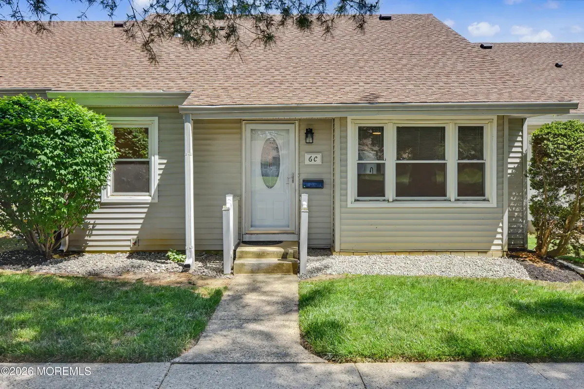 6 Plaza De Las Flores #Unit C, Freehold, NJ 07728 - #1