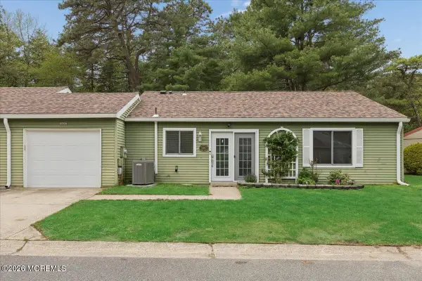 690A Friar Court, Manchester, NJ 08759