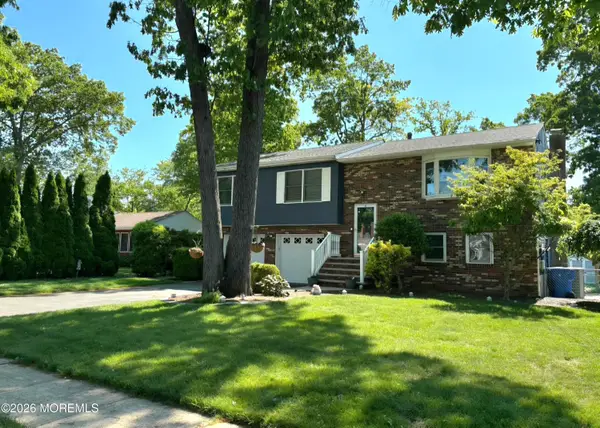 10 Cardinal Drive, Toms River, NJ 08755
