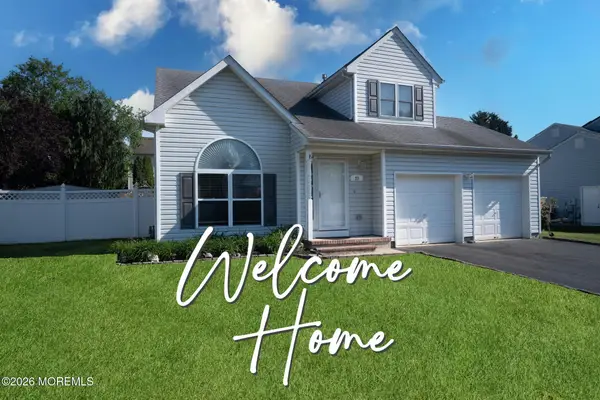 23 Grand Teton Avenue, Howell, NJ 07731