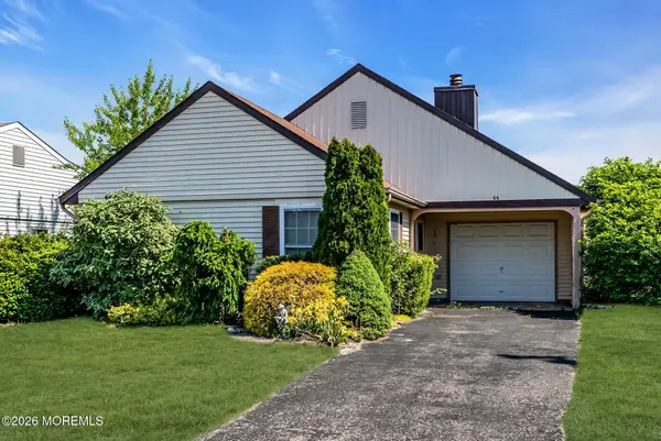44 Buckingham Drive, Manchester, NJ 08759