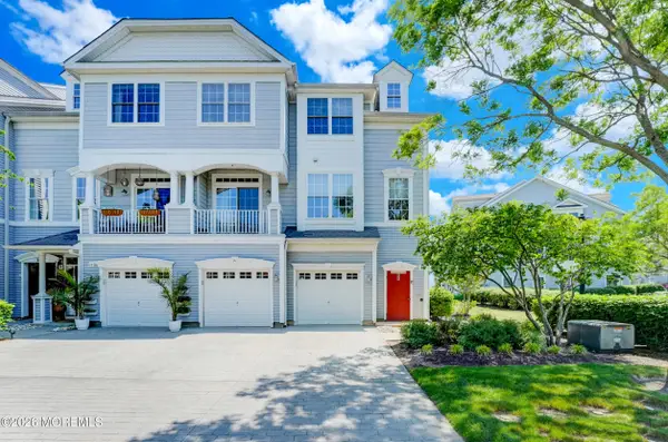 18 Skimmer Lane, Port Monmouth, NJ 07758