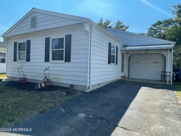 127 Troumaka Street, Toms River, NJ 08757