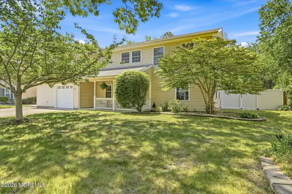 37 Spruce Circle, Barnegat, NJ 08005