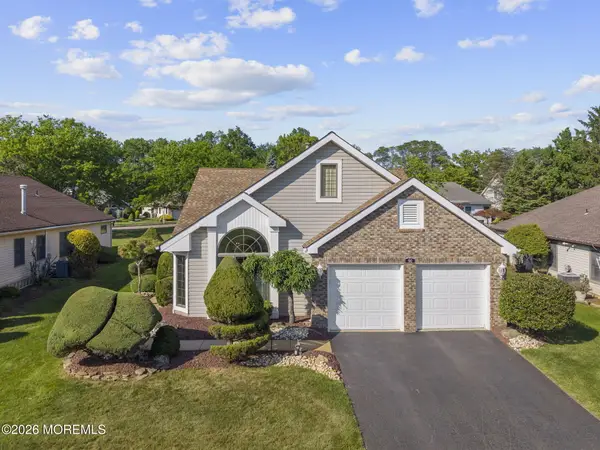 90 Caldwell Terrace, Marlboro, NJ 07746