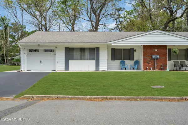 10 Nevada Drive #B, Whiting, NJ 08759