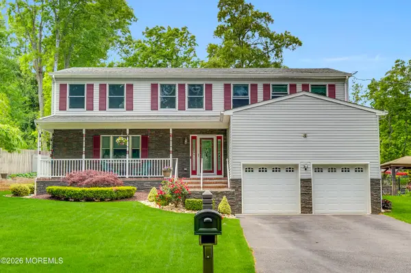 4 Holly Street, Jackson, NJ 08527