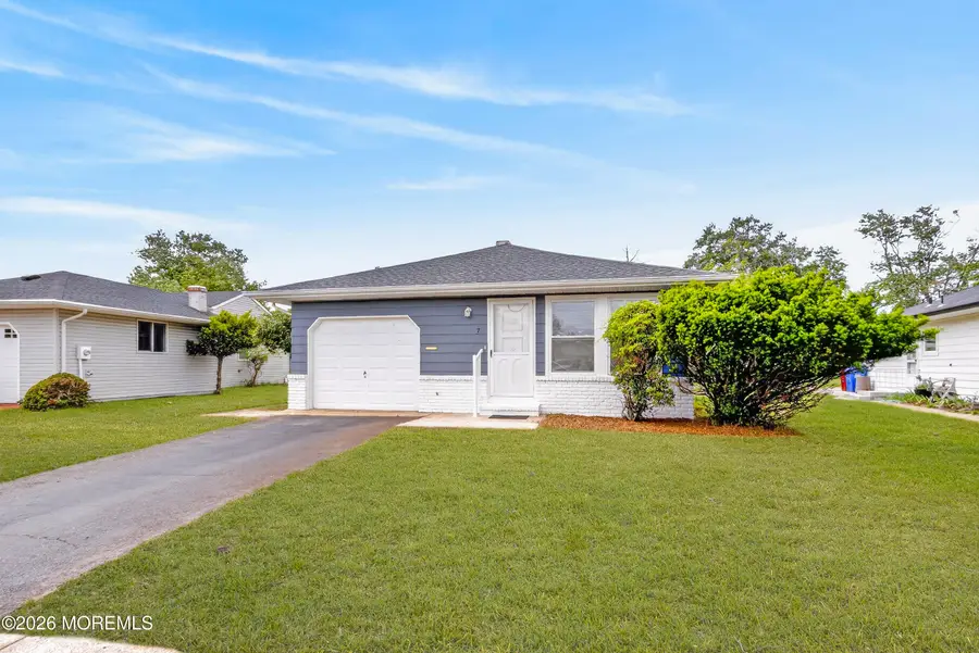 7 Bonasse Street, Toms River, NJ 08757 - #2