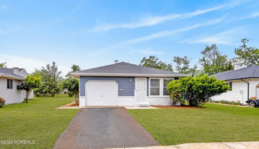 7 Bonasse Street, Toms River, NJ 08757 - #3