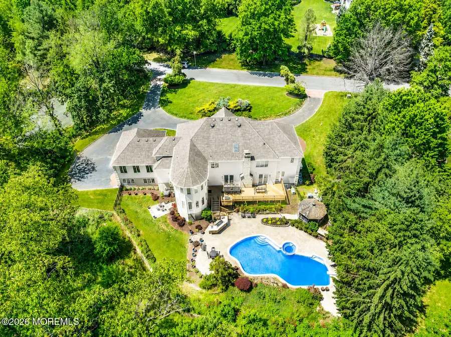 427 Fawns Run, Morganville, NJ 07751 - #2