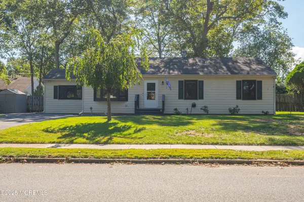 20 Woodland Road, Bayville, NJ 08721
