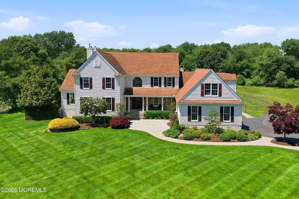 16 Deer Run Drive, Freehold, NJ 07728
