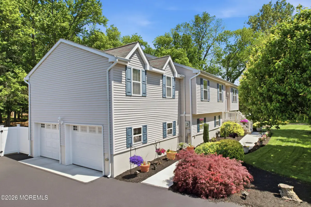 185 Fresh Ponds Road, Monmouth Junction, NJ 08852 - #1