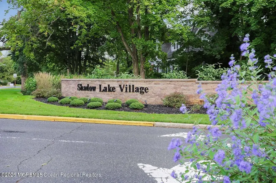 33 Andover Court, Red Bank, NJ 07701 - #2