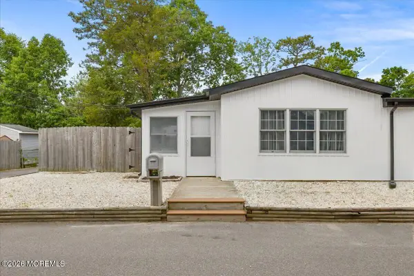 530 Bradley Boulevard, Toms River, NJ 08753